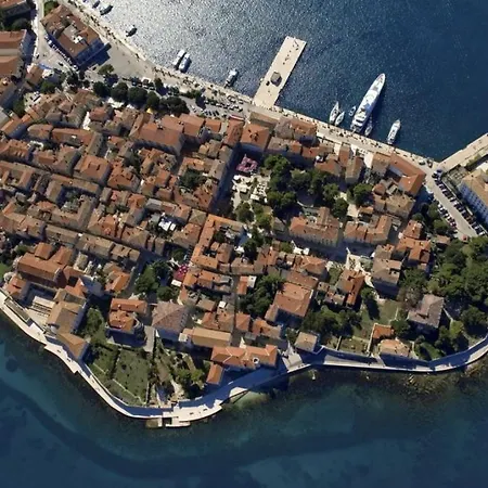 In With Balcony, Air Conditioning, Wifi 4676-6 *