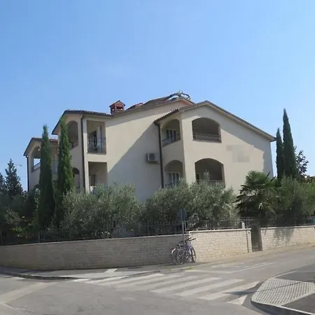 In With Balcony, Air Conditioning, Wifi 4676-6 Poreč